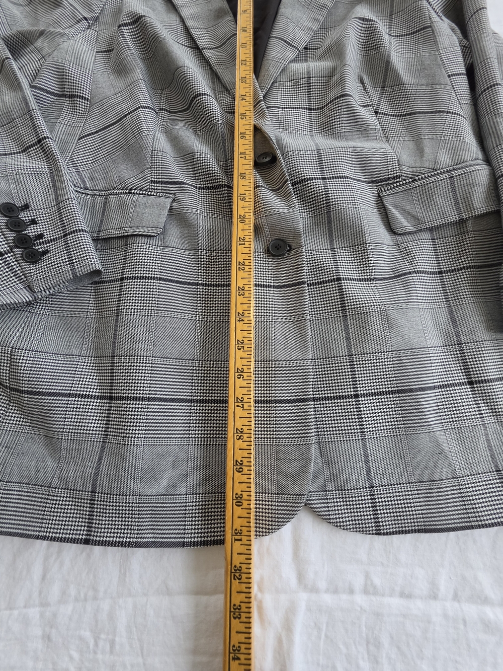 Vince Camuto Gray Plaid Tailored Blazer  Size 18 - Picture 4 of 8